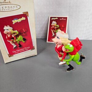 Hallmark Keepsake Ornament Kermit the Frog And Miss Piggy Muppets New